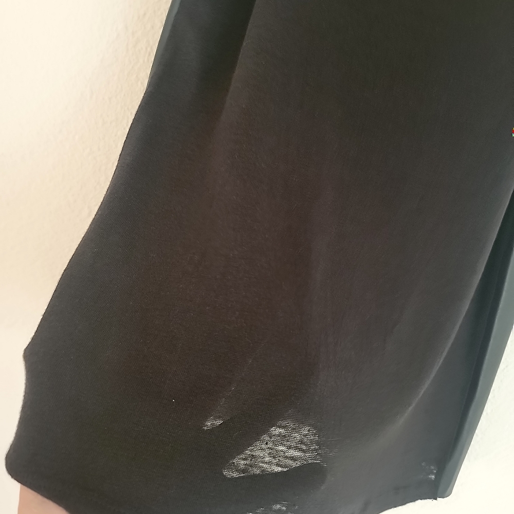 Black basement Limited edition Top! M - Picture 9 of 16